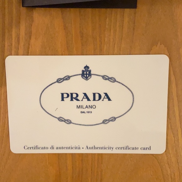 Authentic Prada Navy Blue Zip Wallet - Picture 5 of 7